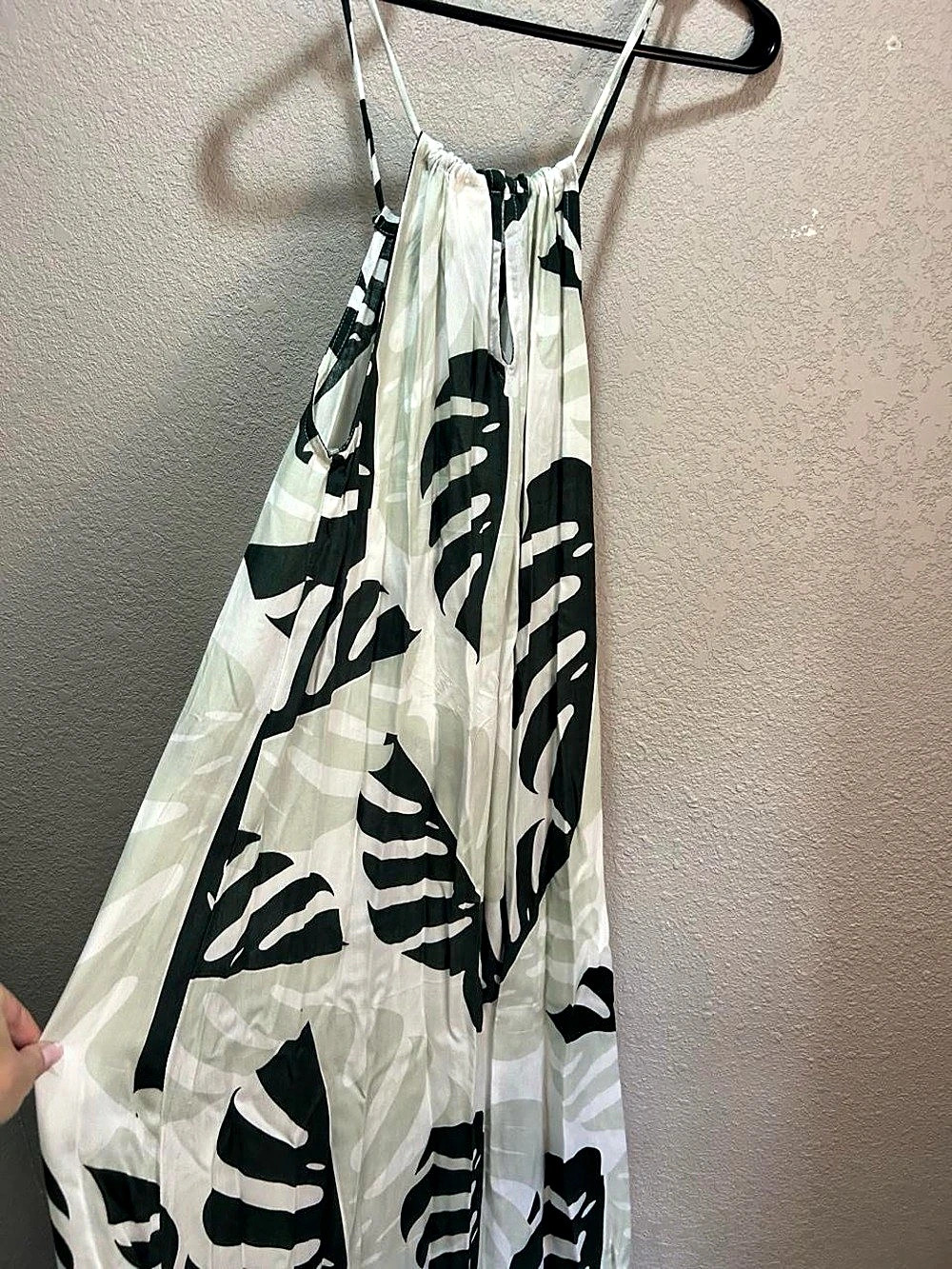 Tula Bay Abstract Maxi Dress in White & Green Size M/L Like New